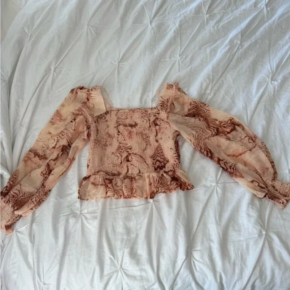 blouse - Picture 2 of 6